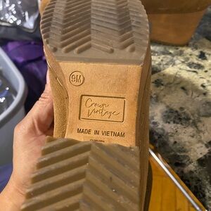Clog boots